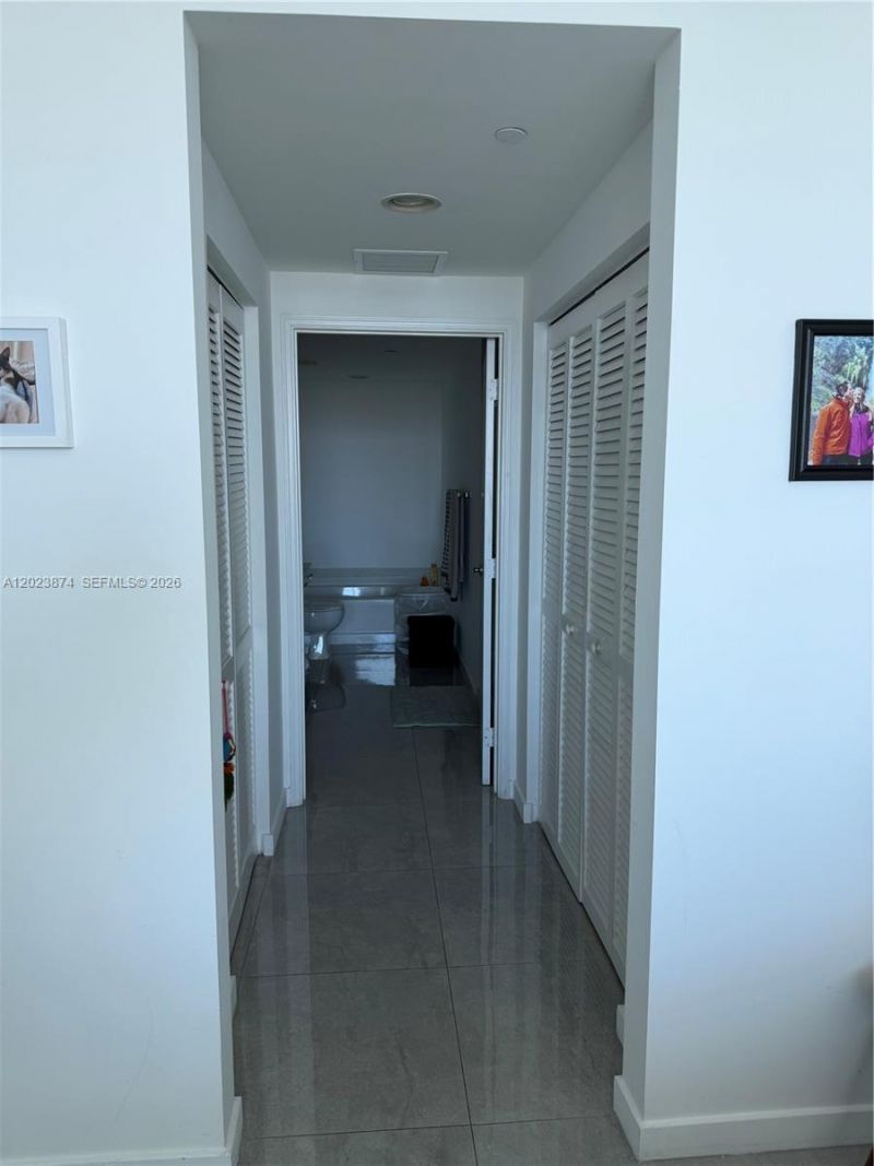 951 Brickell Ave , Unit 2006, Miami, FL 33131 Photo