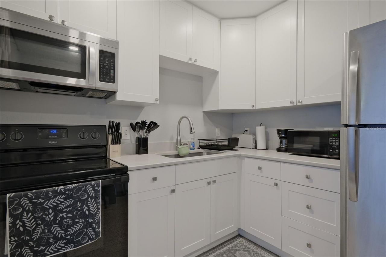 993 Gary Street, Unit A & B, Sarasota, FL 34234 Photo