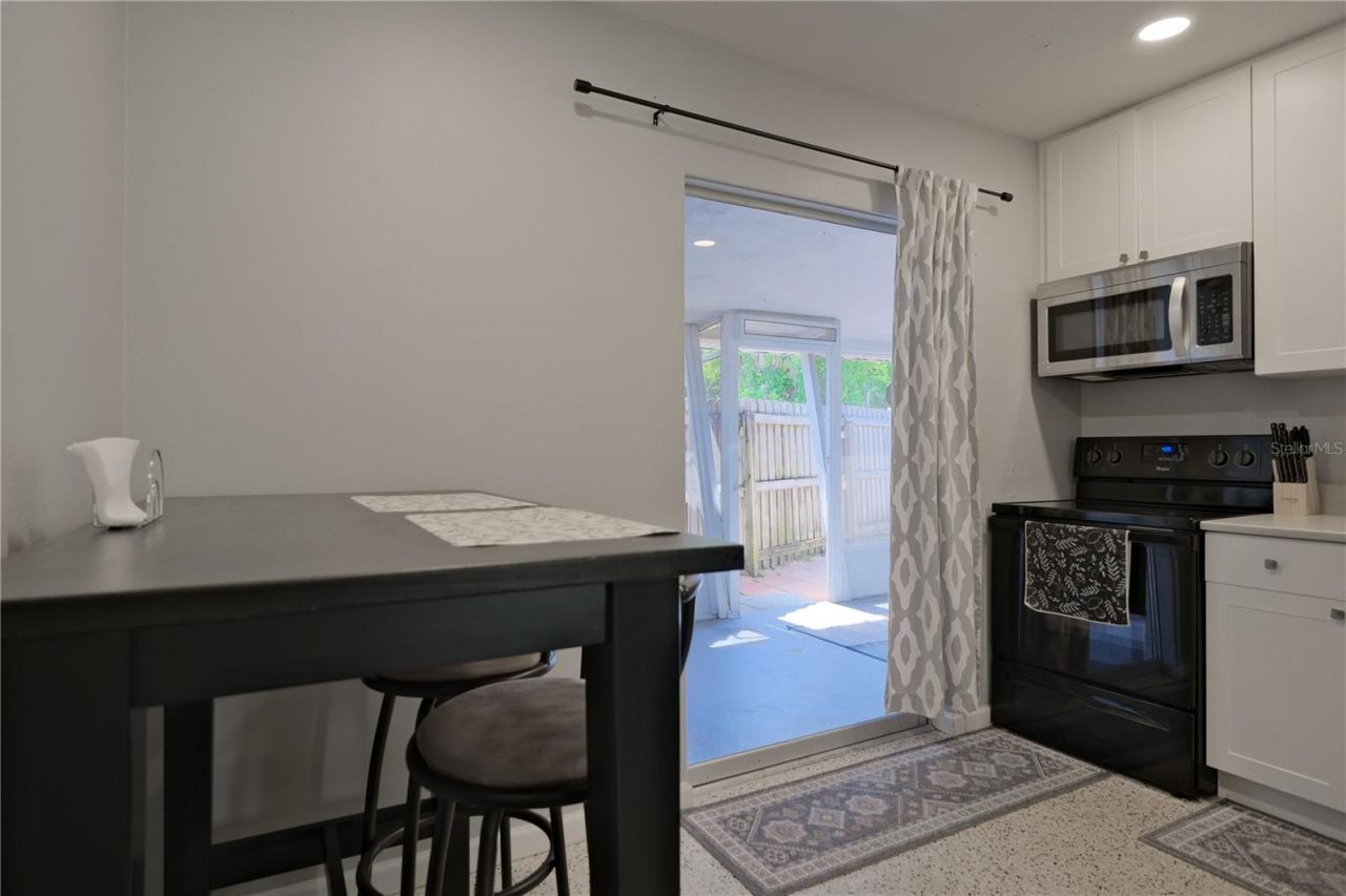 993 Gary Street, Unit A & B, Sarasota, FL 34234 Photo