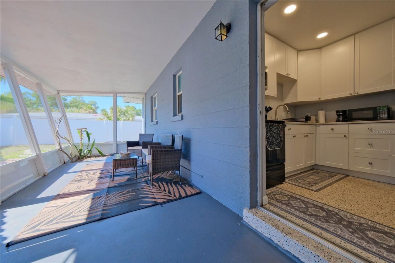 993 Gary Street, Unit A & B, Sarasota, FL 34234 Photo
