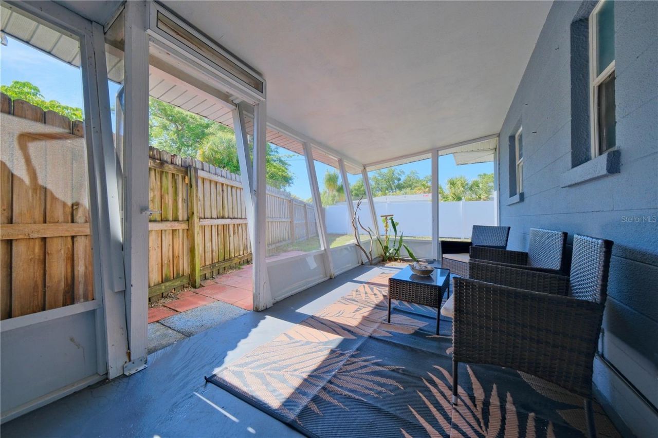 993 Gary Street, Unit A & B, Sarasota, FL 34234 Photo