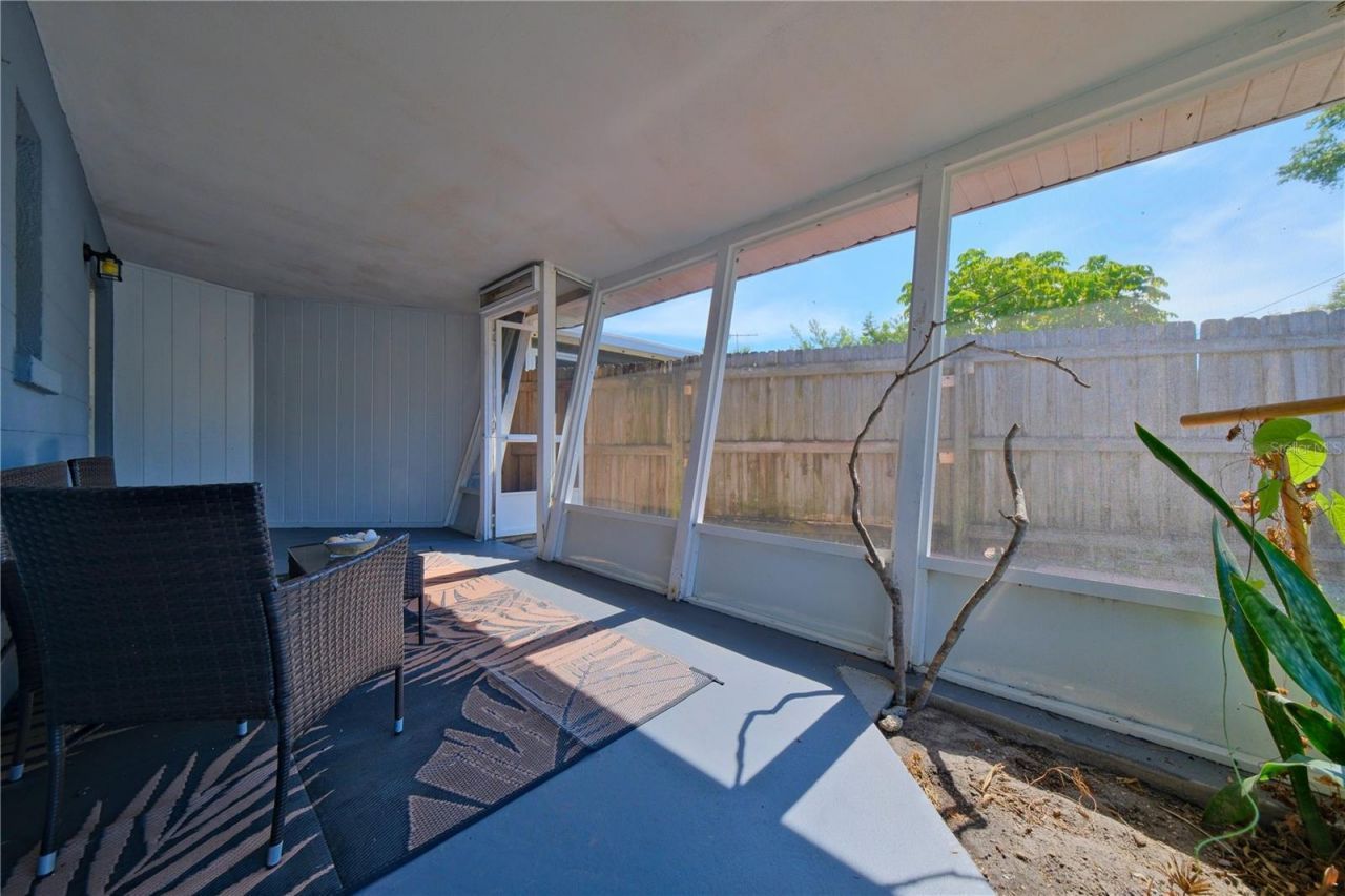 993 Gary Street, Unit A & B, Sarasota, FL 34234 Photo