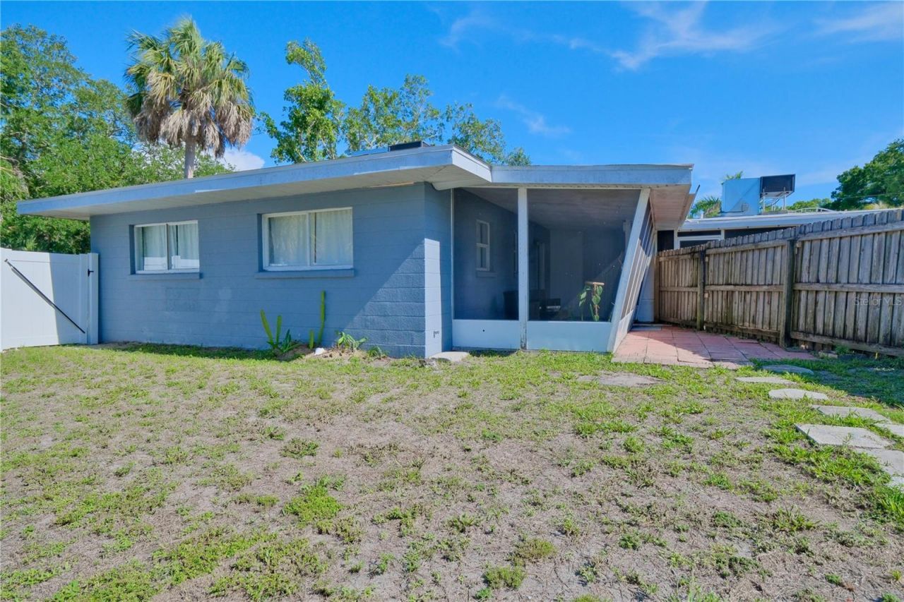 993 Gary Street, Unit A & B, Sarasota, FL 34234 Photo
