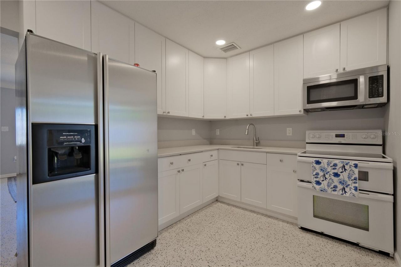 993 Gary Street, Unit A & B, Sarasota, FL 34234 Photo