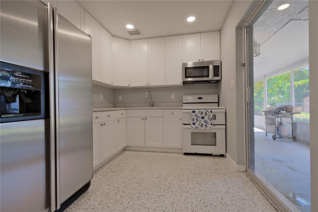993 Gary Street, Unit A & B, Sarasota, FL 34234 Photo