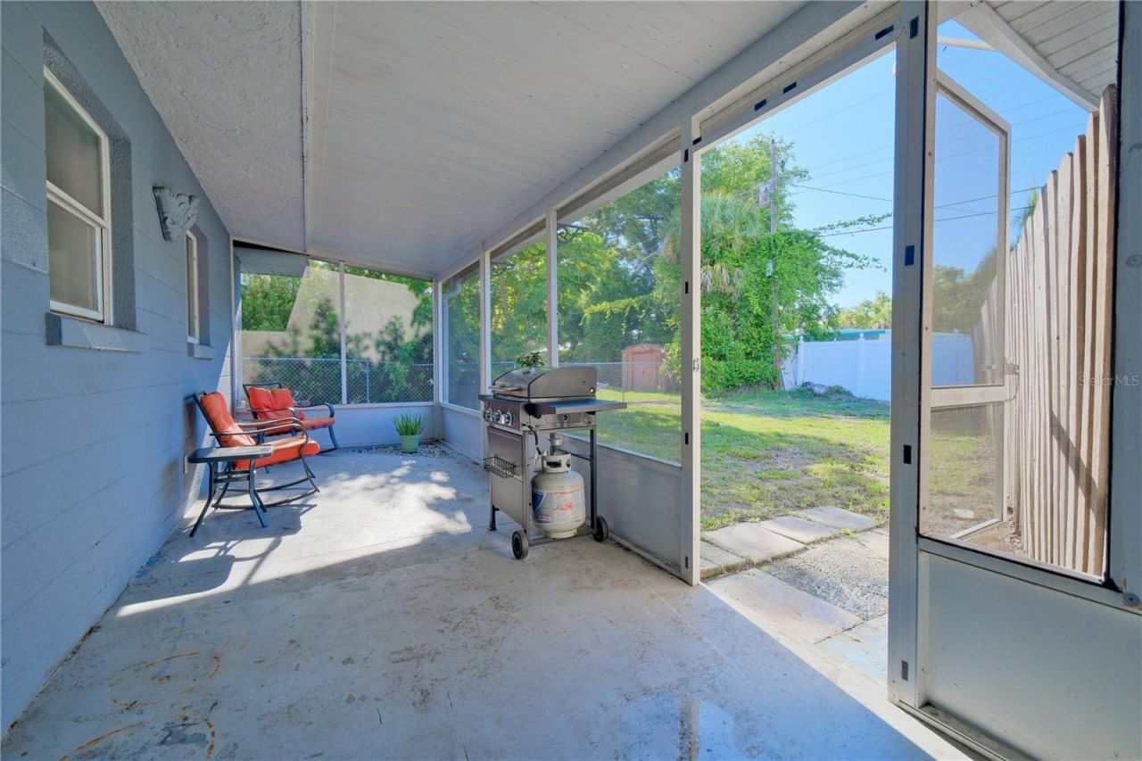 993 Gary Street, Unit A & B, Sarasota, FL 34234 Photo