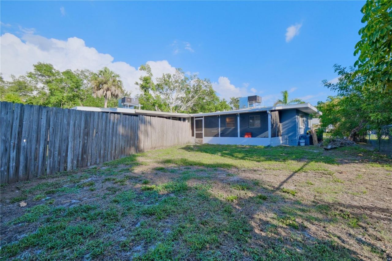 993 Gary Street, Unit A & B, Sarasota, FL 34234 Photo