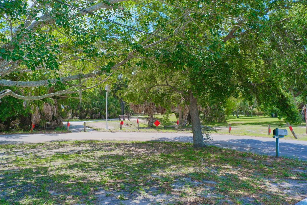 993 Gary Street, Unit A & B, Sarasota, FL 34234 Photo