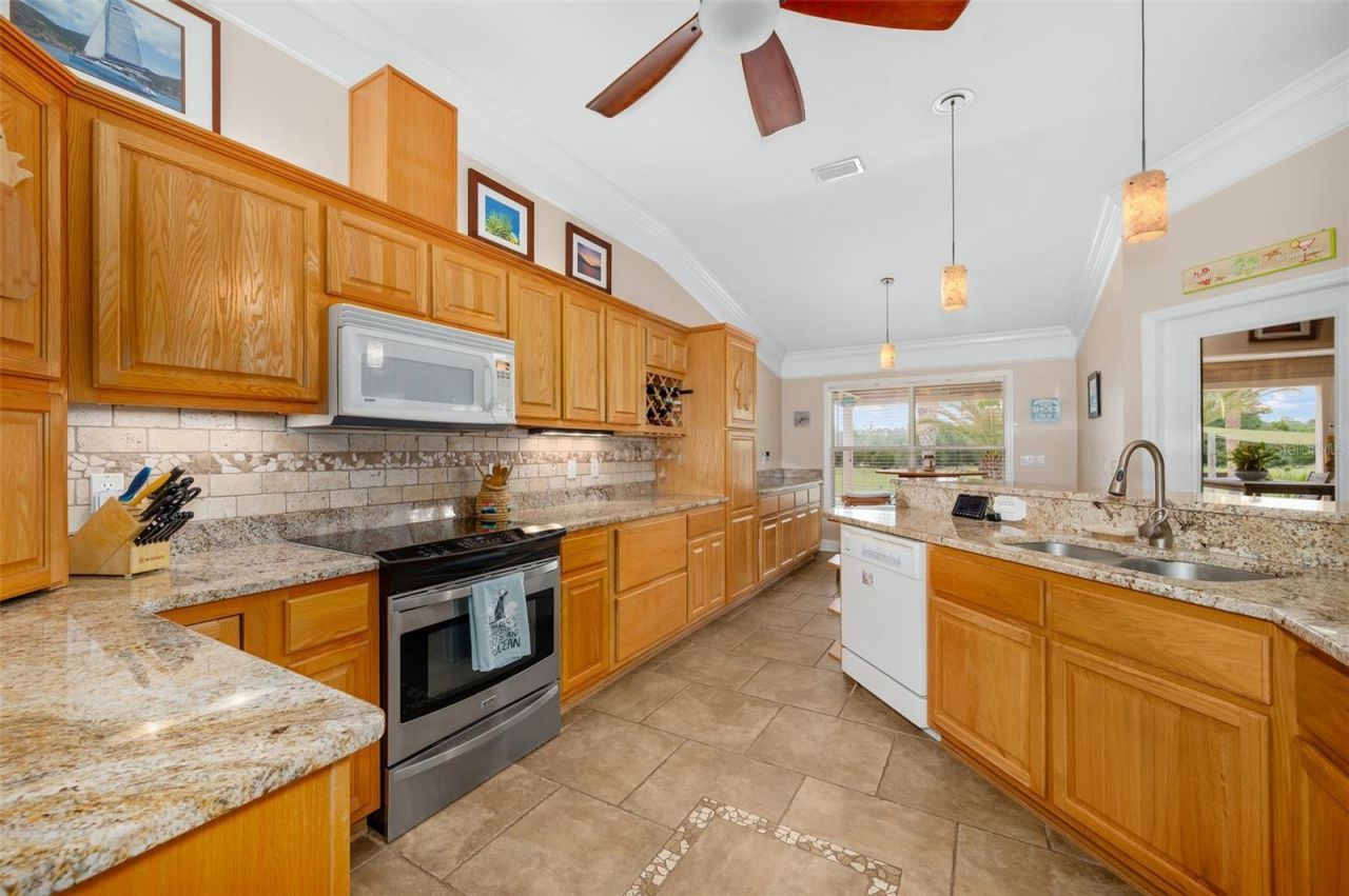 6739 SE 67th Court, Trenton, FL 32693 Photo
