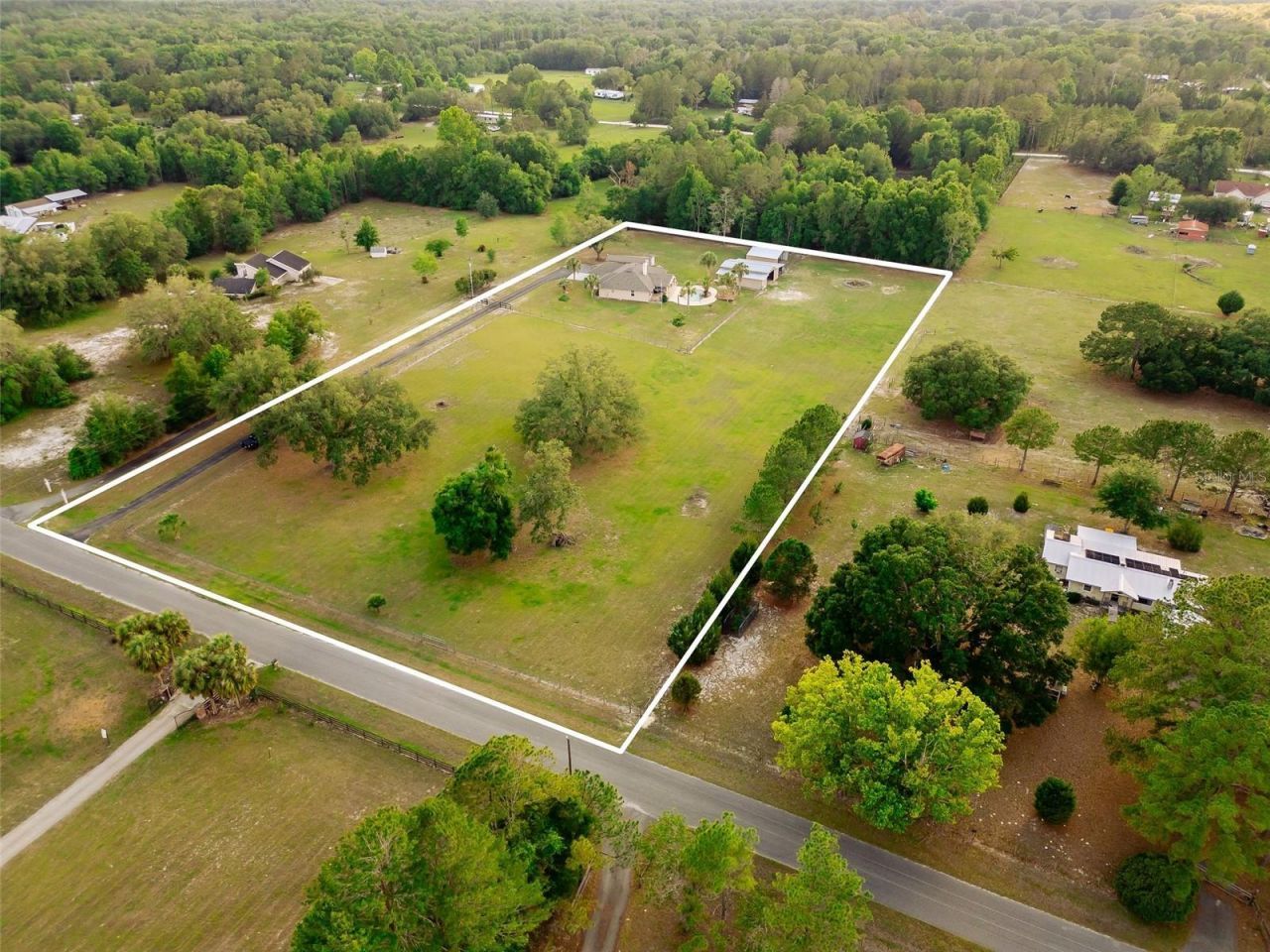 6739 SE 67th Court, Trenton, FL 32693 Photo