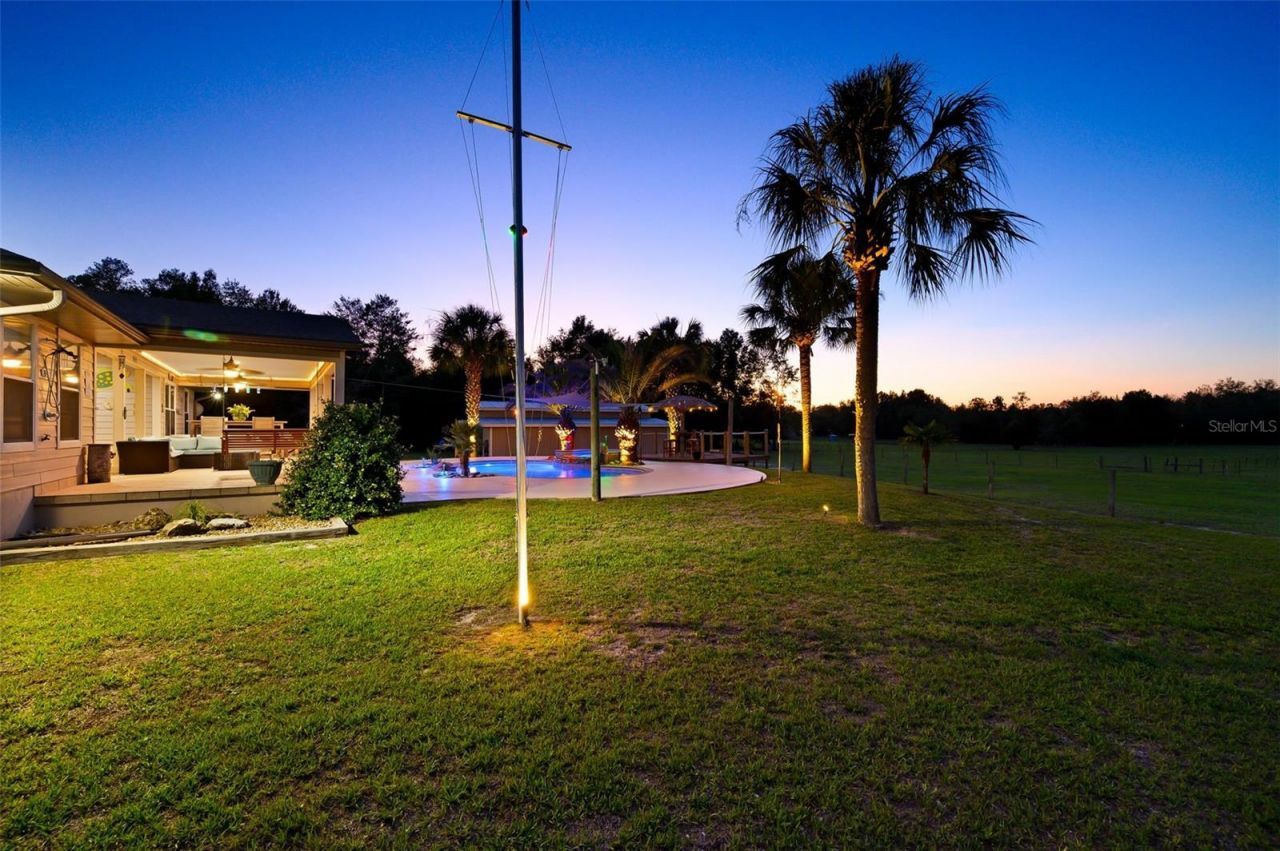 6739 SE 67th Court, Trenton, FL 32693 Photo