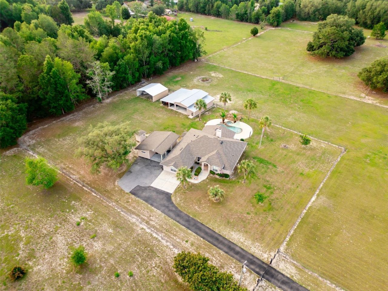 6739 SE 67th Court, Trenton, FL 32693 Photo