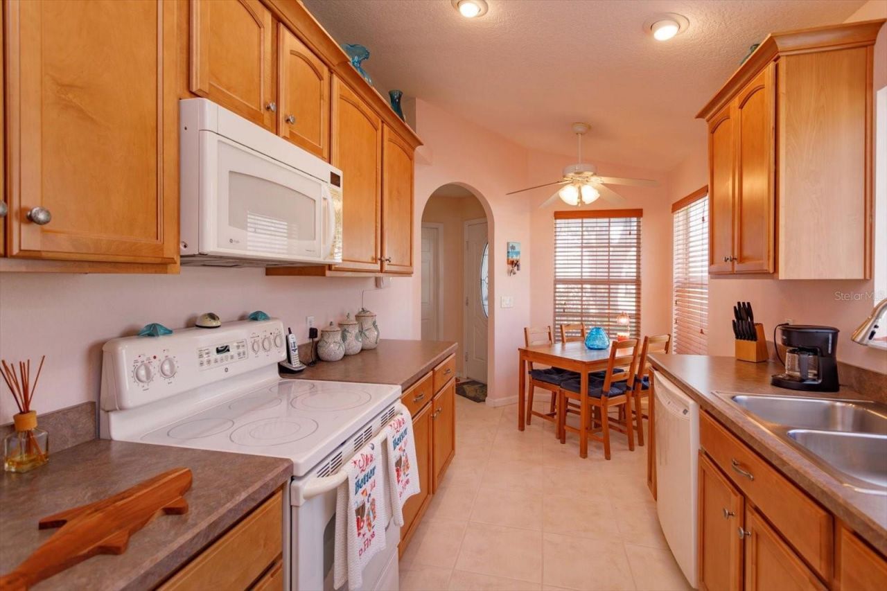 148 Lakeside Circle , Sanford, FL 32773 Photo