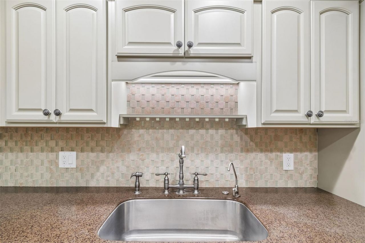 7823 Radcliffe Circle , Port Richey, FL 34668 Photo