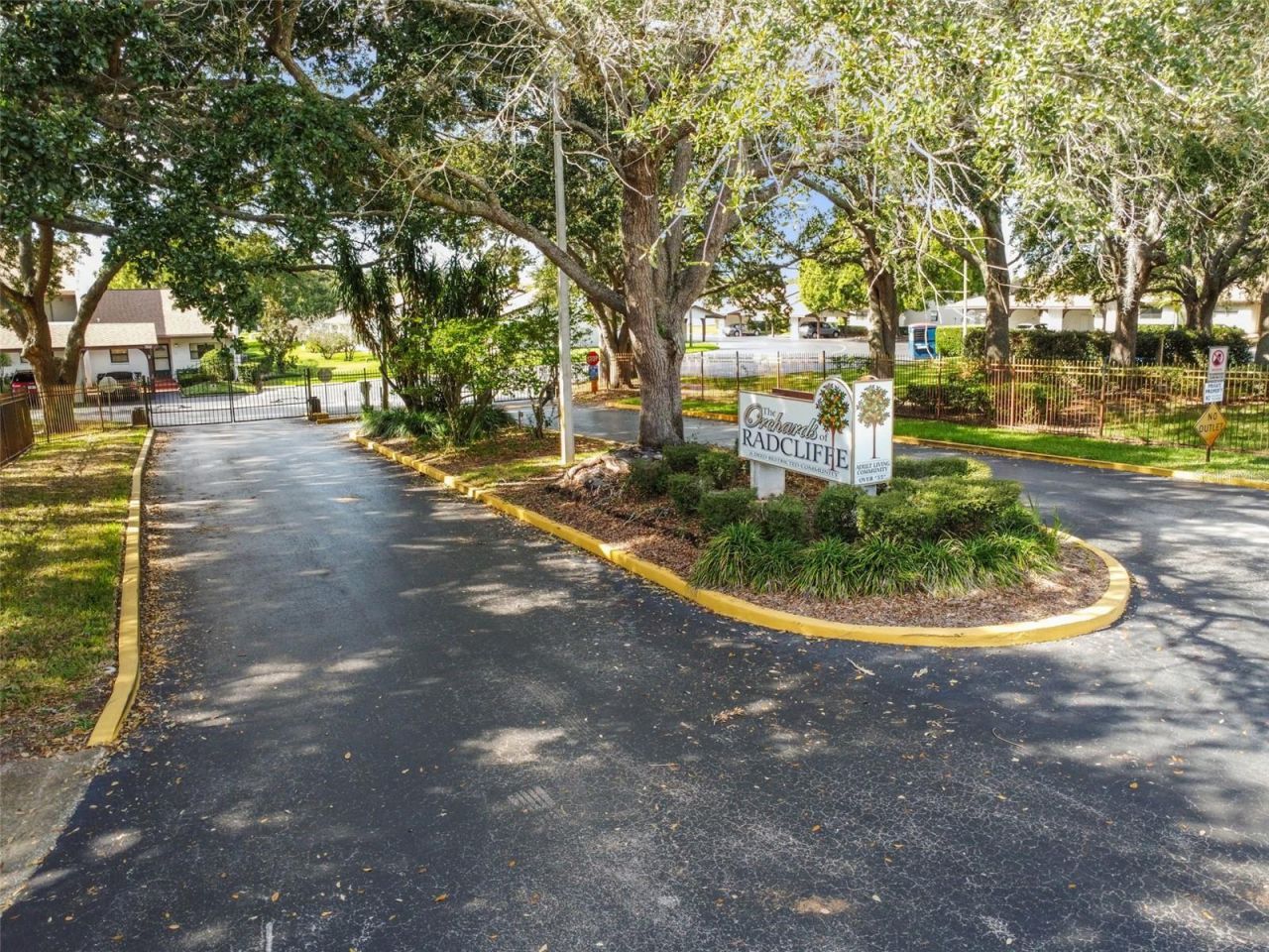 7823 Radcliffe Circle , Port Richey, FL 34668 Photo