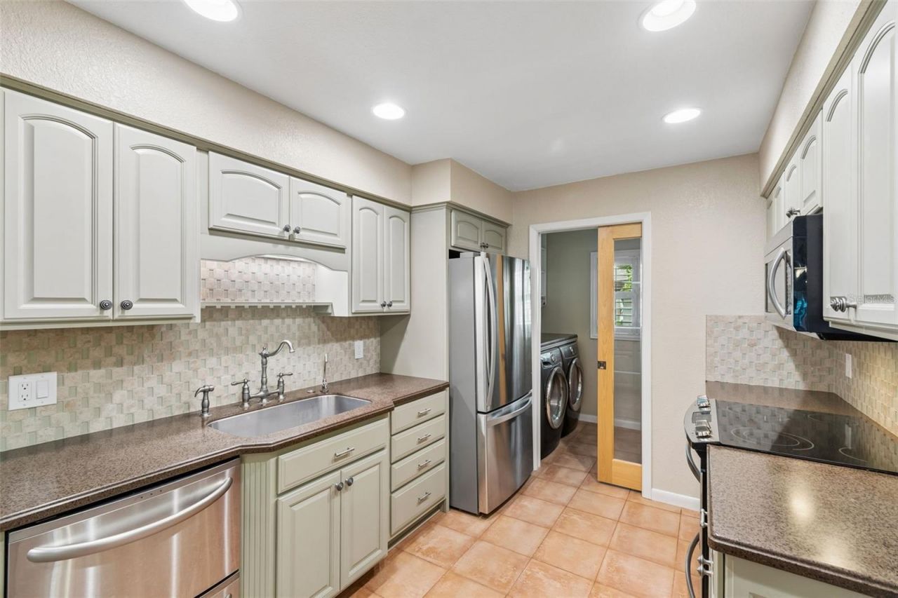 7823 Radcliffe Circle , Port Richey, FL 34668 Photo