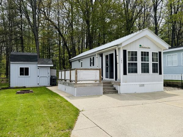 2757 Owens Unit 187 Drive, Houghton Lake, MI 48629