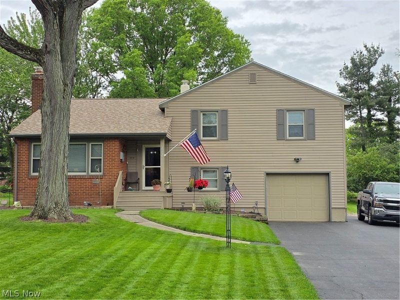 773 Wildwood Drive , Boardman, OH 44512 Photo 2