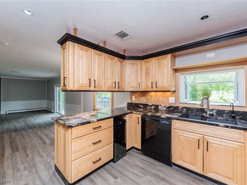 7981 Mulberry Road , Chesterland, OH 44026 Photo 5