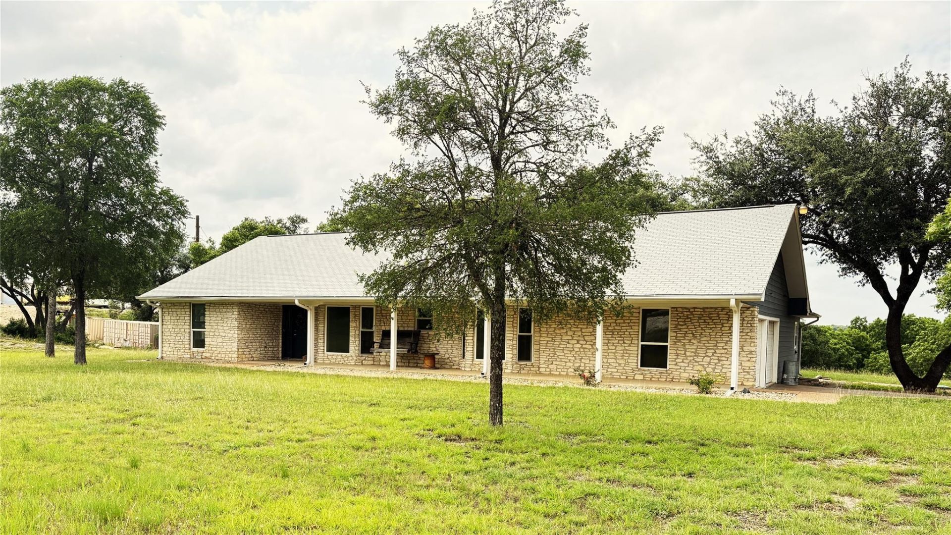 1505 Cr 323a, Liberty Hill, TX 78642 Main Photo