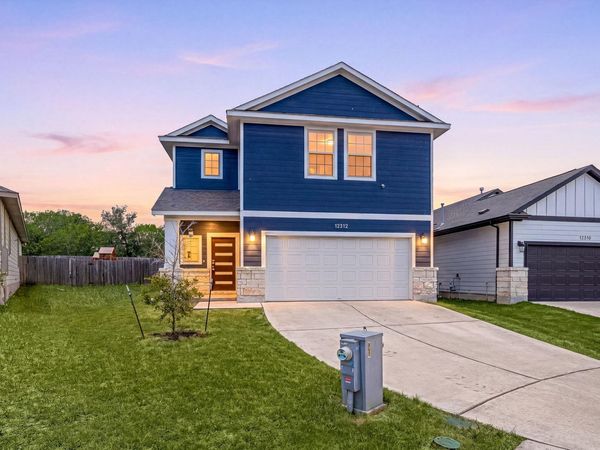 12512 Zenyatta DR, Buda, TX 78610