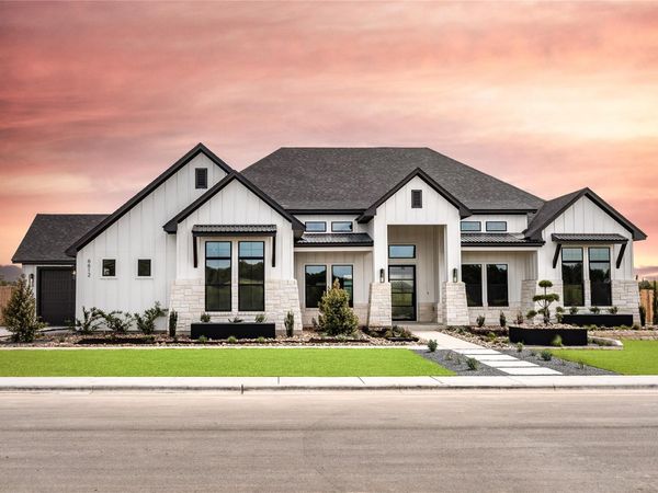 6612 King Oaks BLVD, Salado, TX 76571