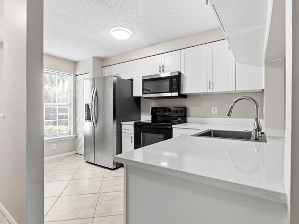 5380 Jubilee Way, Unit 200, Margate, FL 33063