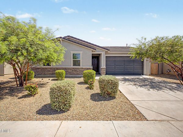 8821 W AGORA Lane, Tolleson, AZ 85353