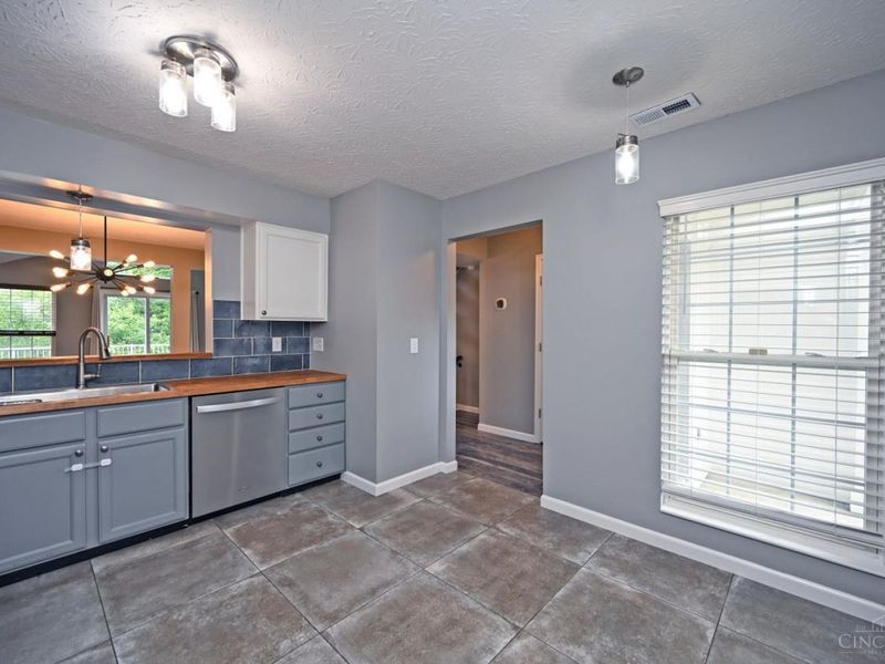 4172 E Village Drive, Mason, OH 45040 Photo 16