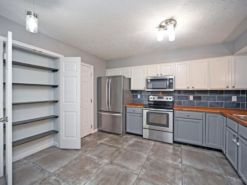 4172 E Village Drive, Mason, OH 45040 Photo 18