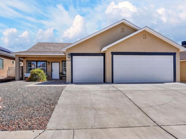 6209 Corte Alzira NW, Albuquerque, NM 87114