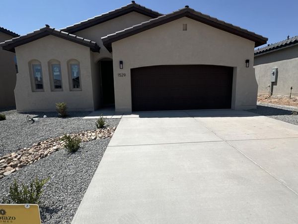 1529 Valle De Colores Street NW, Los Lunas, NM 87031