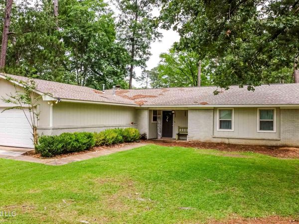 102 Camelia Place, Brandon, MS 39047