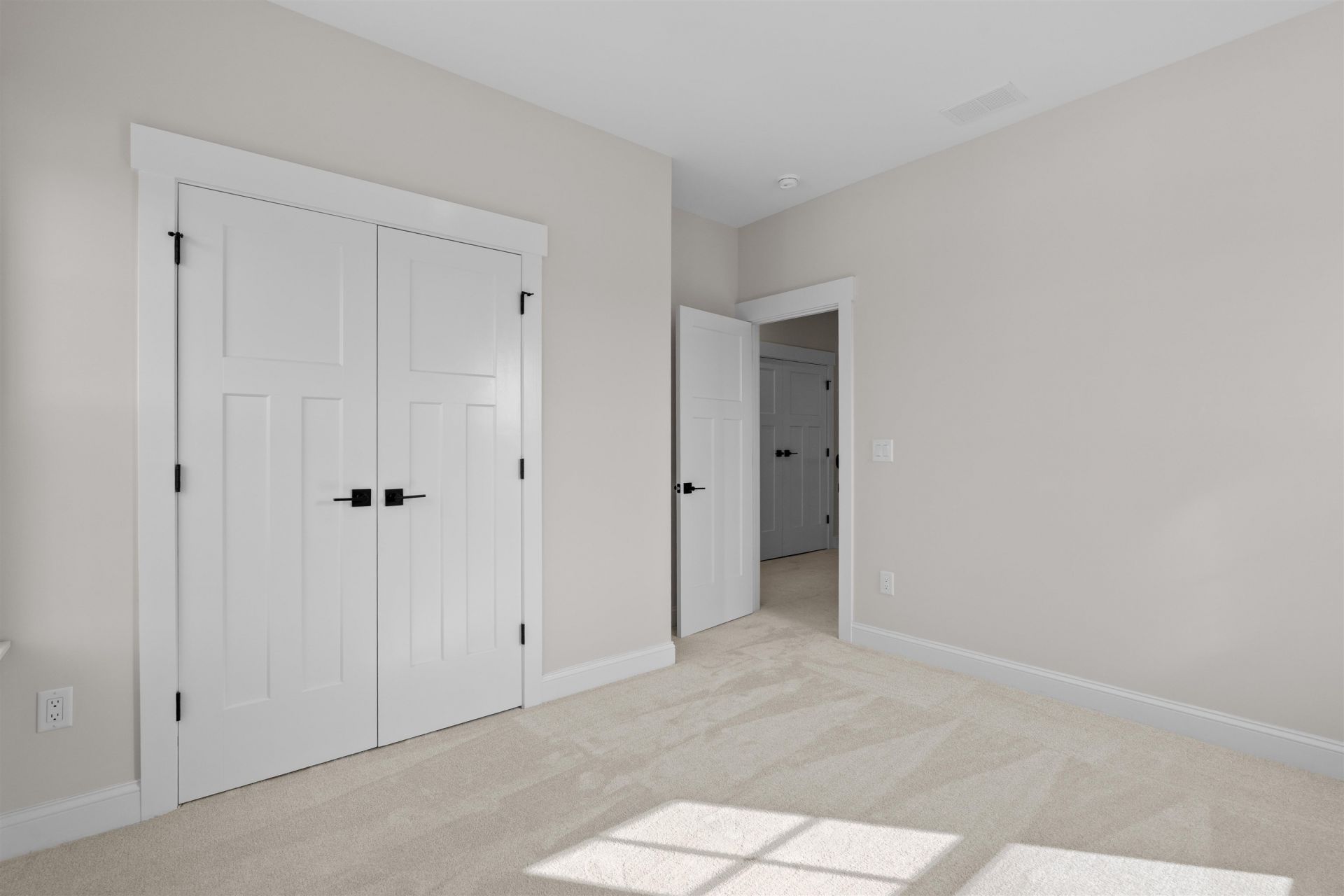 8569 Sashay Ct. Photo 34