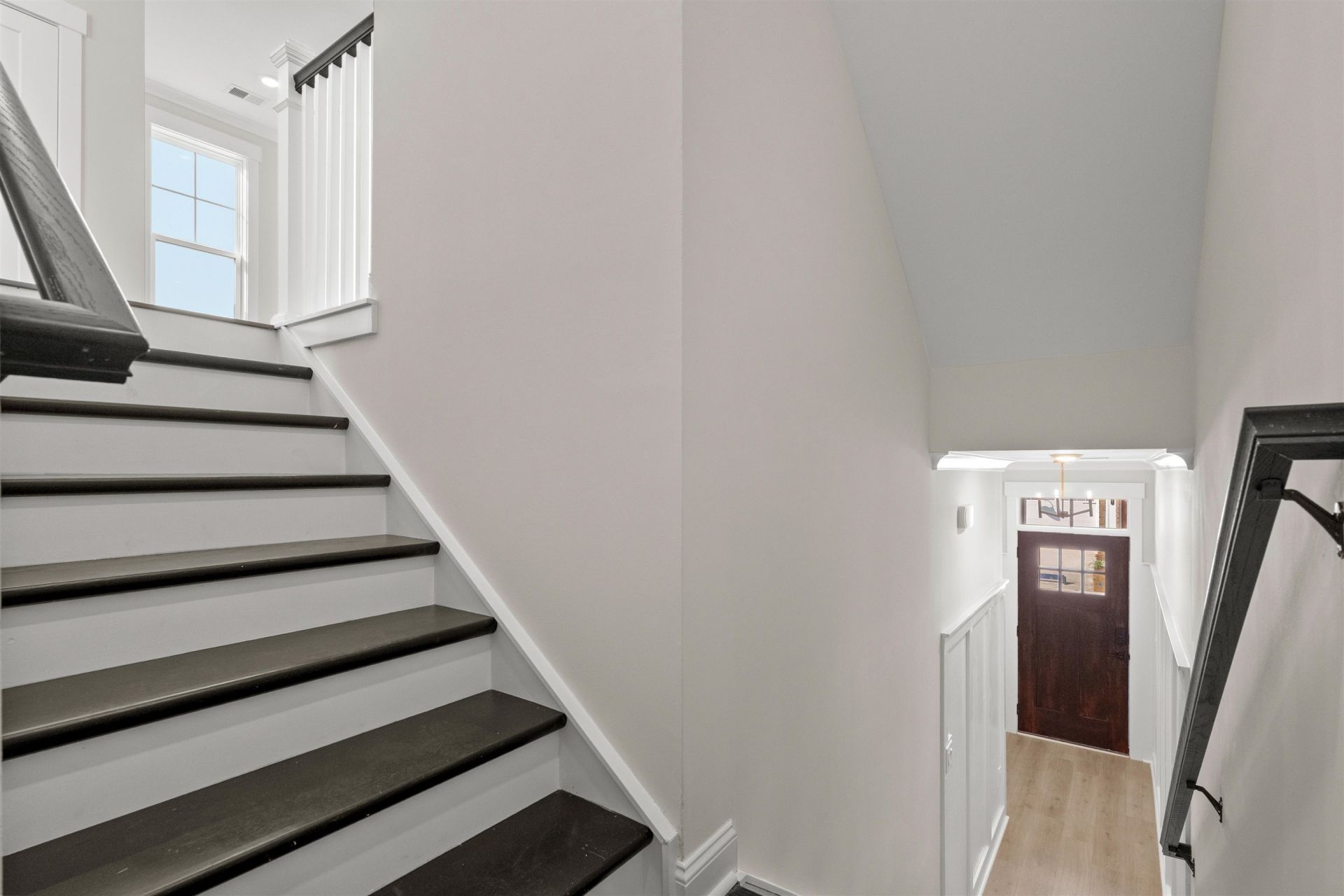 8569 Sashay Ct. Photo 4