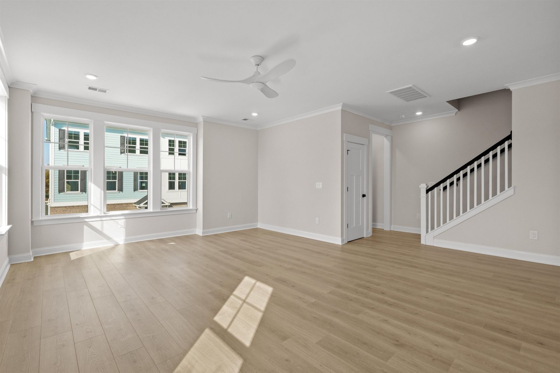 8569 Sashay Ct. Photo 7
