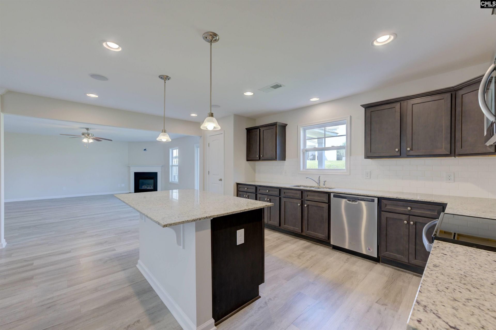 139 Texas Black Way  Photo 12