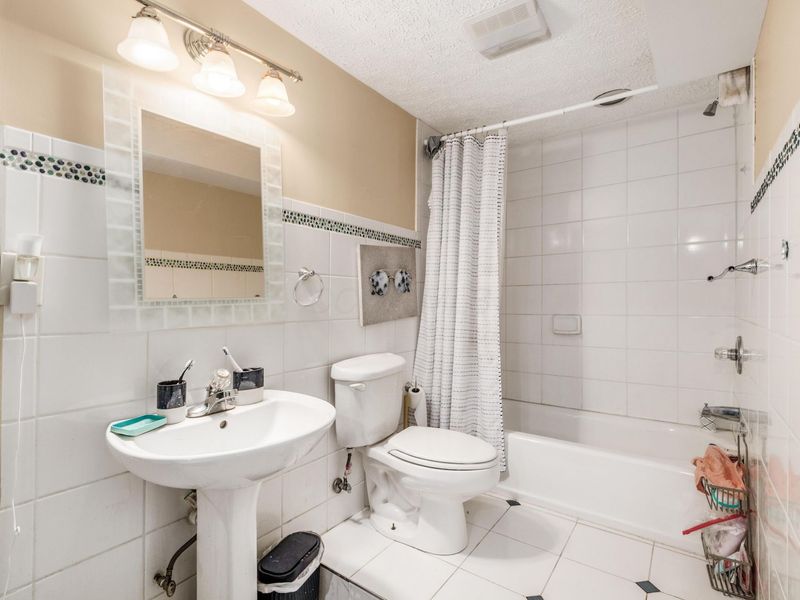 6255 Spinnaker Drive, Lewis Center, OH 43035 Photo 25