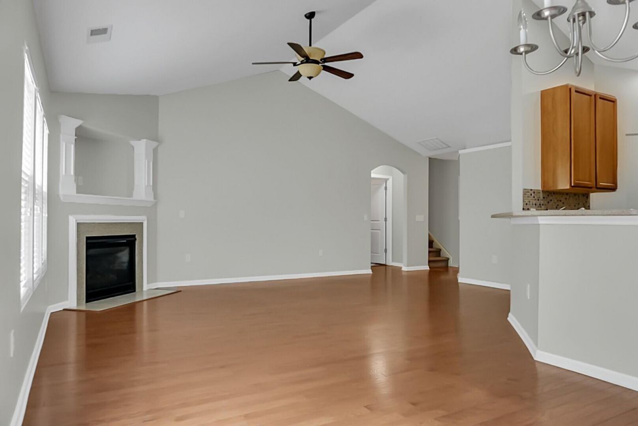 9850 Stockport Circle Photo 11