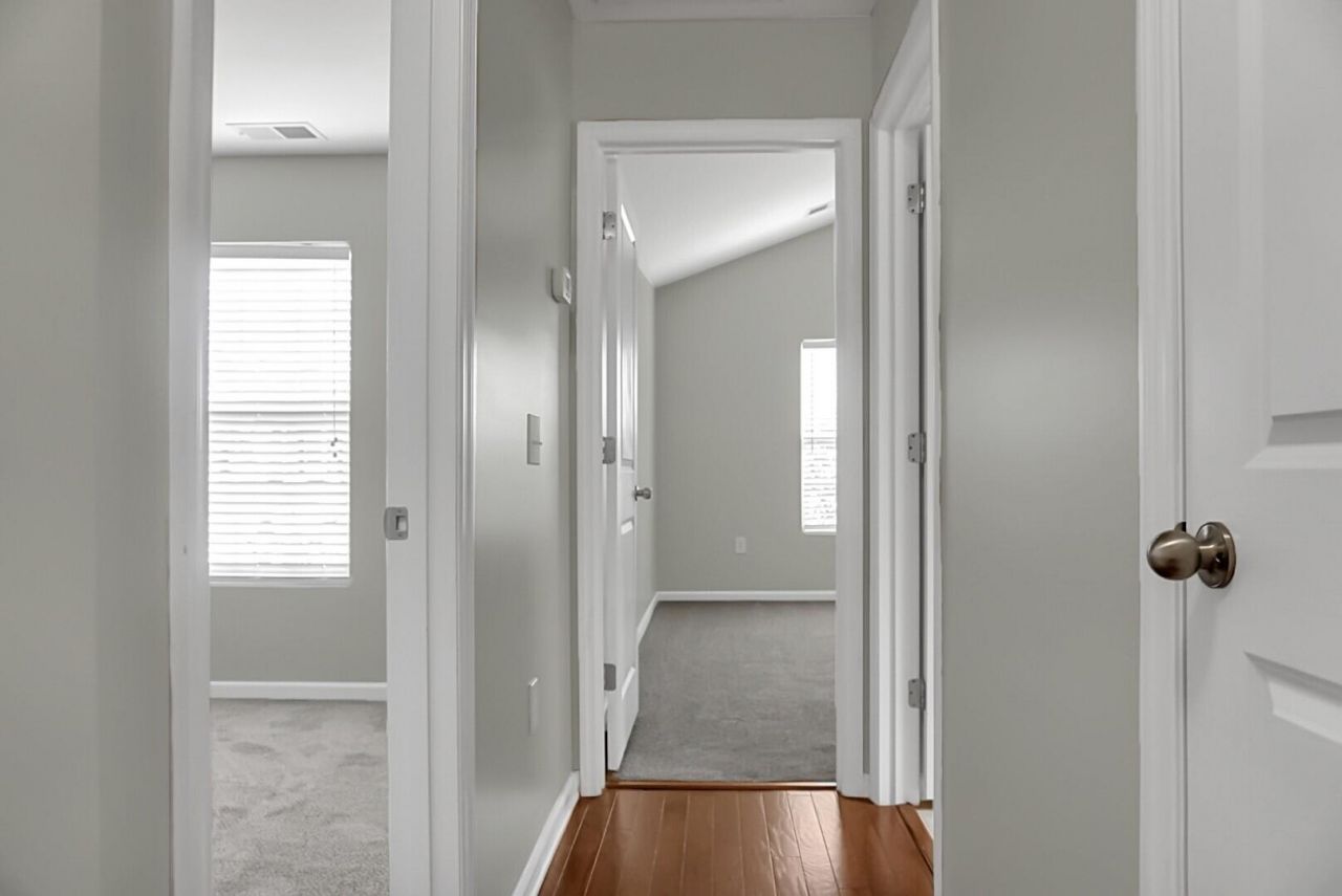 9850 Stockport Circle Photo 27