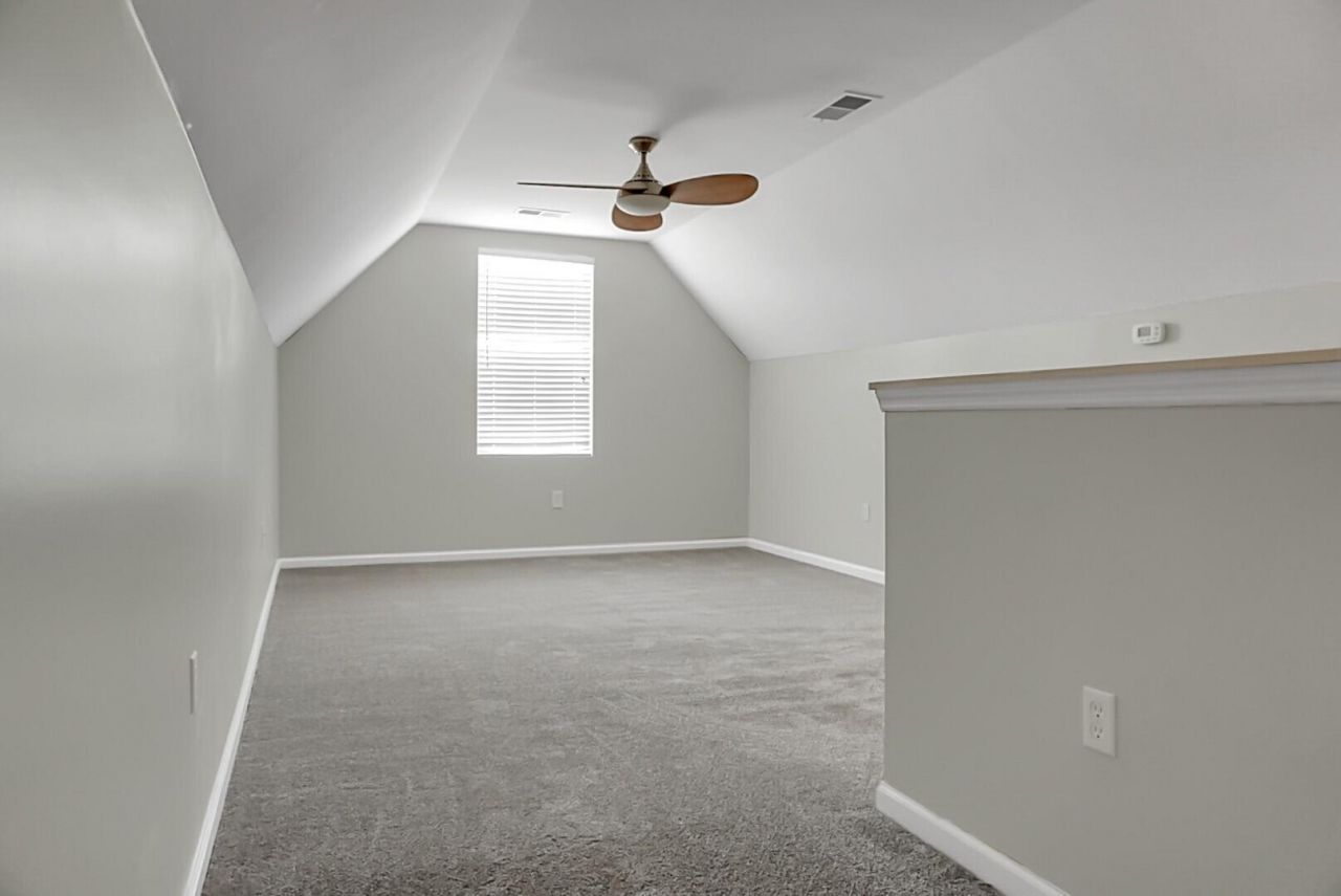 9850 Stockport Circle Photo 35