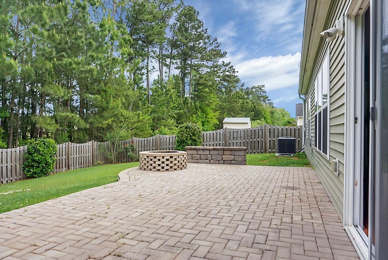 9850 Stockport Circle Photo 36
