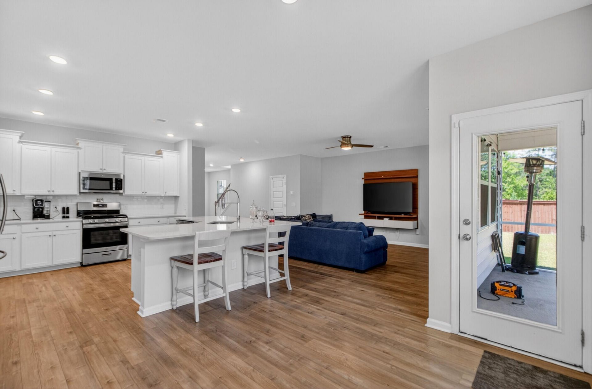 328 Firewheel Court Photo 11