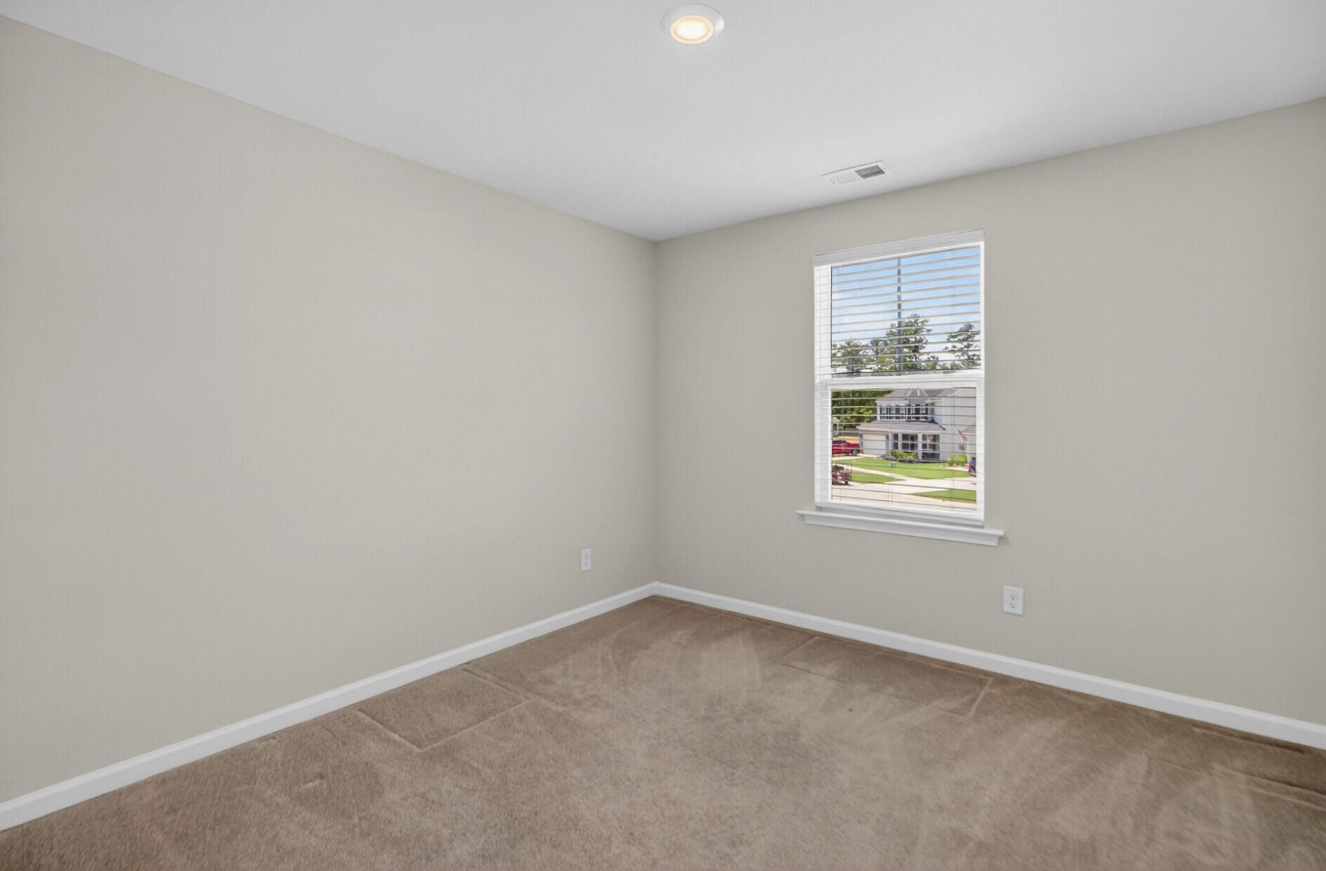 328 Firewheel Court Photo 33