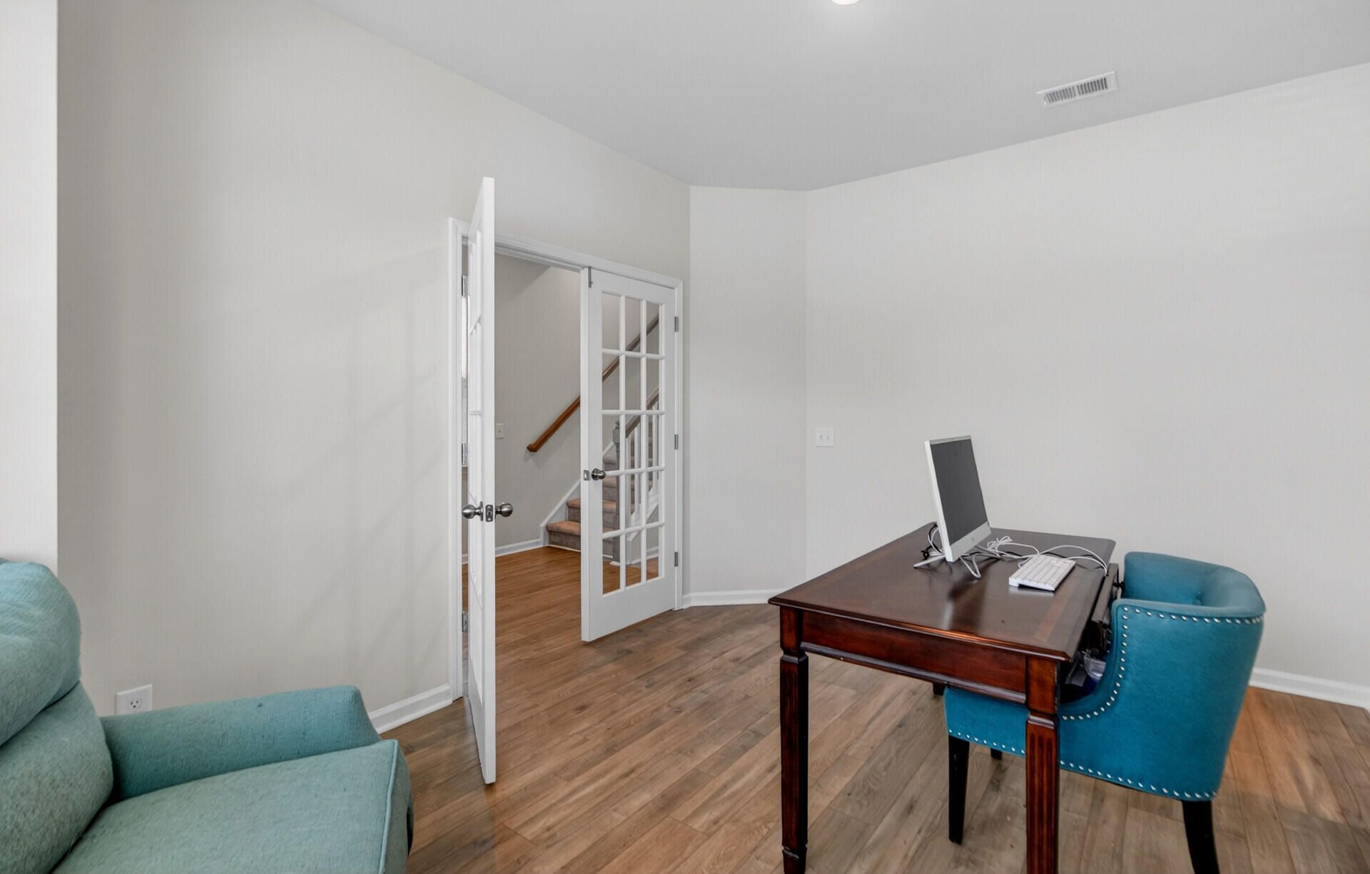 328 Firewheel Court Photo 6