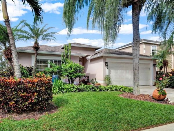 2554 12th Square SW, Vero Beach, FL 32968