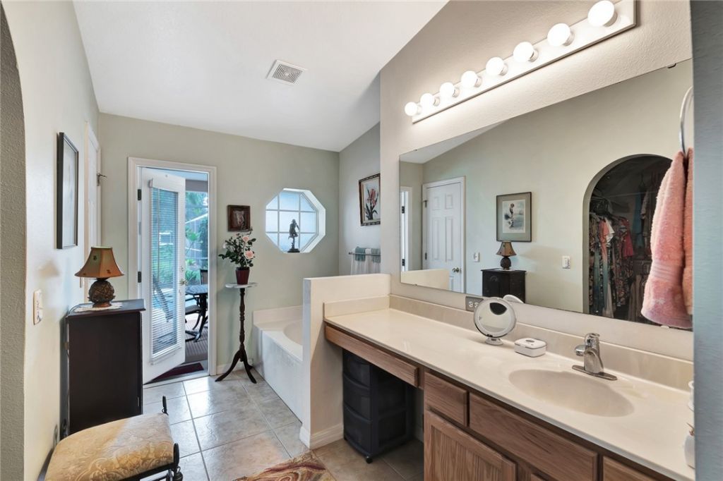 2554 12th Square Sw, Vero Beach, FL 32968 Photo