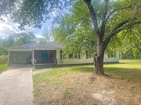 234 Hartfield Rd., Columbia, MS 39429
