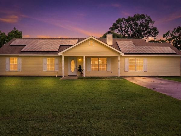2 Hundley Rd., Carriere, MS 39426
