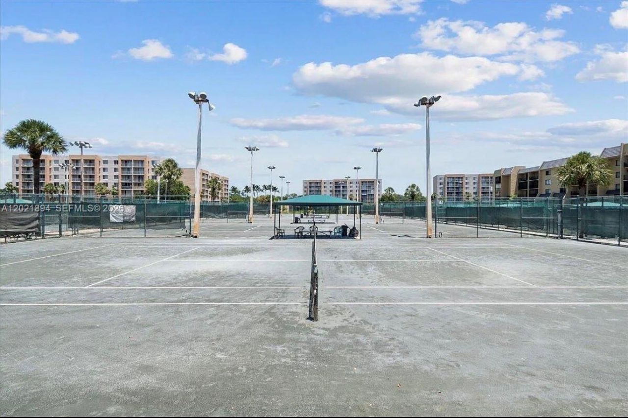 2786 Tennis Club Dr , Unit 302, West Palm Beach, FL 33417 Photo